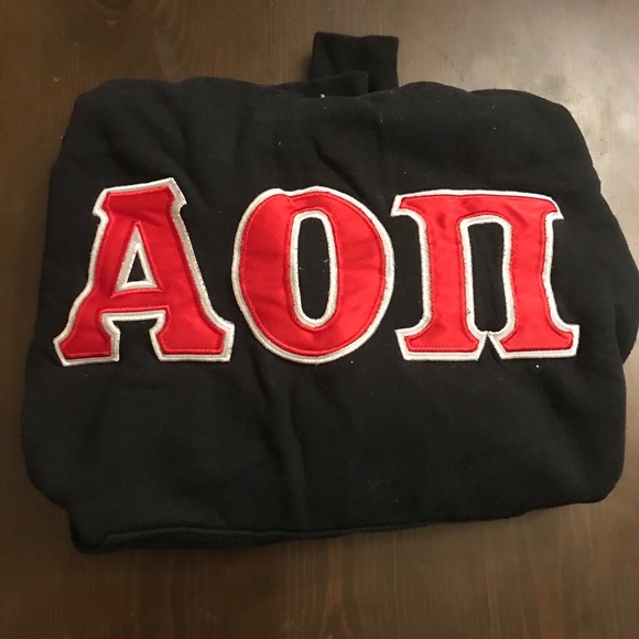 aoii stitched letter shirts